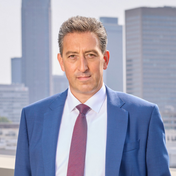 Dr. Michael Maxelon