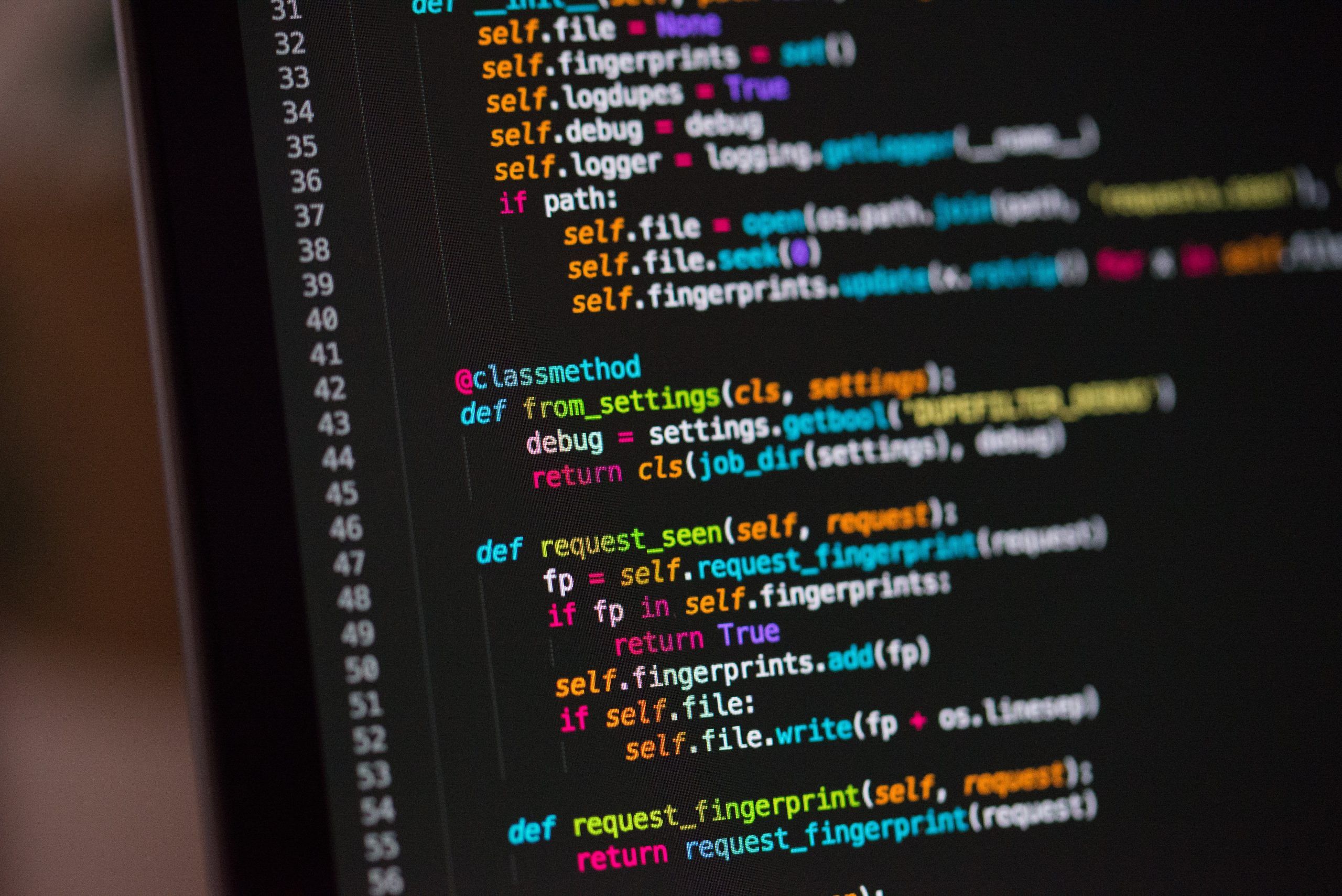 Mit Low Code schneller zum Ziel – eine Chance für das digitale Industrieversicherungsgeschäft