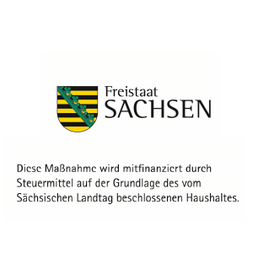 Logo Freitstaat Sachsen mit Text zur Mittelherkunft