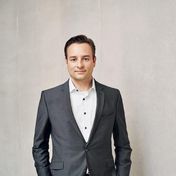 Dr. Oliver Kuhnle