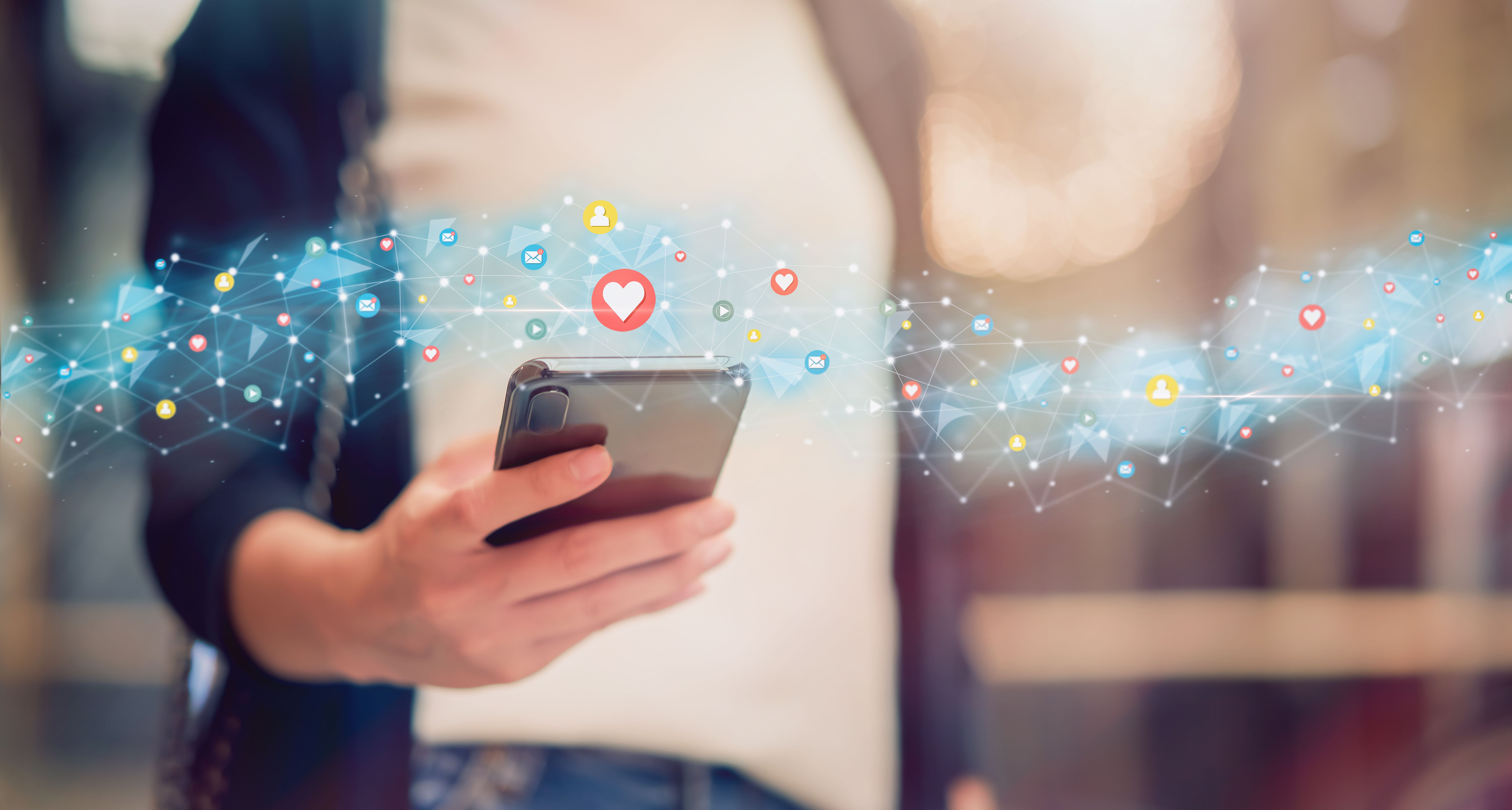 Social Media in Versicherungen – TikTok, Werte und klare Linie