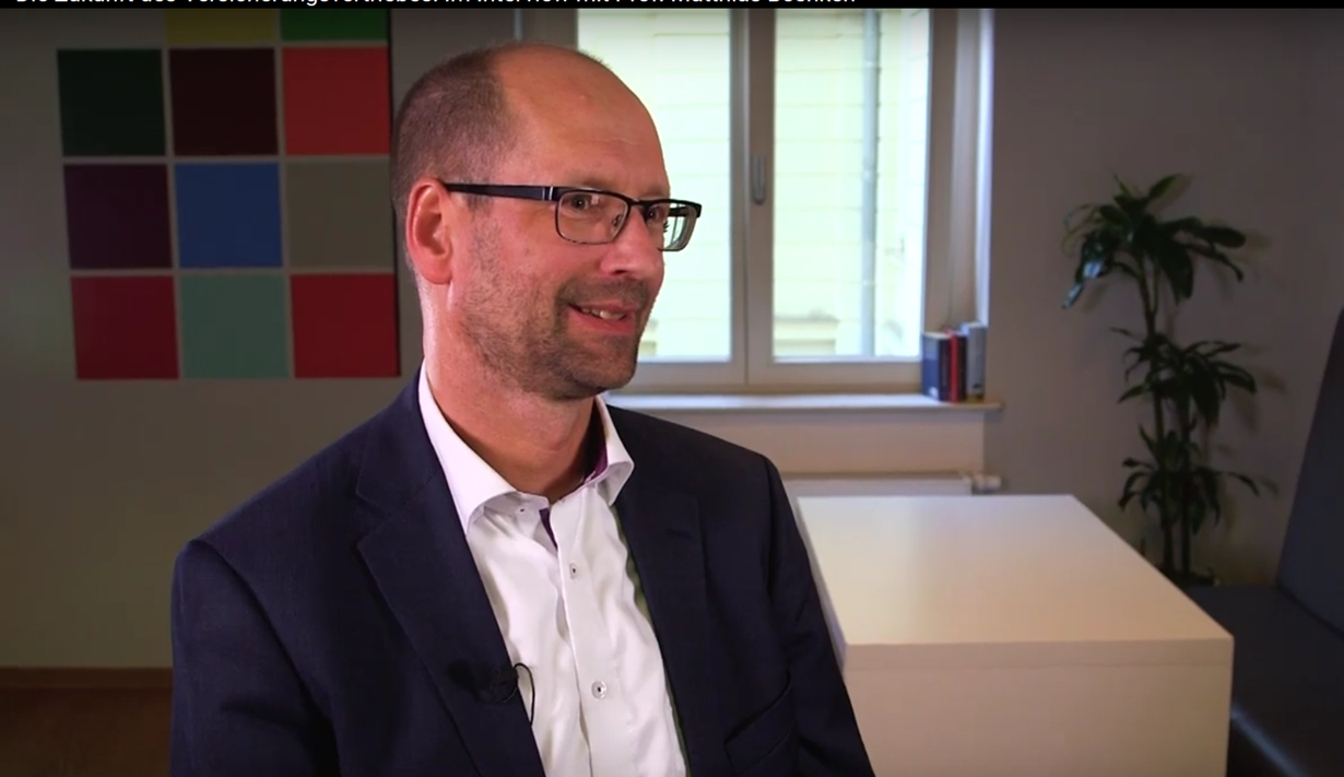Im Interview mit Prof. Matthias Beenken zur Zukunft des Versicherungsvertriebs